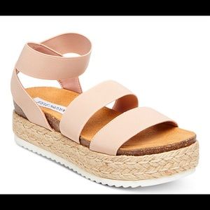 Steve Madden Women’s Kimmie Flatform Espadrille Sandals